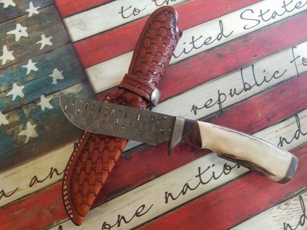 Rich Richardson incorporated steel from the battleship USS Texas into this knife.
