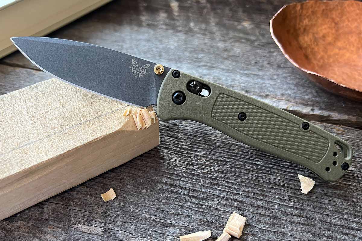  Benchmade - Bugout 535 EDC Knife with Ranger Green