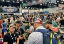 The show hall got crowded in a hurry on Friday at last year’s BLADE Show.