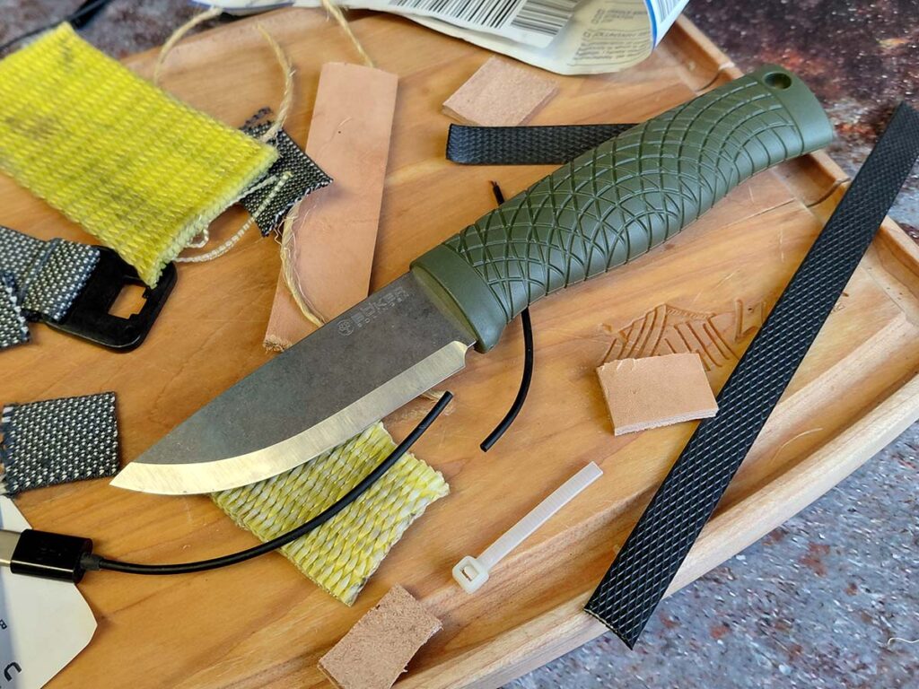 In the utility realm, the Böker Bronco Mini sliced all types of materials with Scandi precision.
