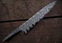 Gabe Fletcher used the gradient element technique developed by Mareko Maumasi and Peter Burt to arrive at the award-winning pattern on his BLADE Show 2025 Best Damascus winner. (Gabe Fletcher knife image)