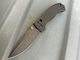 According to custom maker/USMC veteran Les George, it is counterproductive to license the same model to multiple companies. “The maker would be competing with himself at that point,” he stated, “and it’s not helping the companies.” One of his more recent collaborations is the Anzu with Fox Knives.