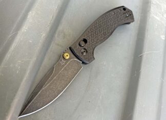 According to custom maker/USMC veteran Les George, it is counterproductive to license the same model to multiple companies. “The maker would be competing with himself at that point,” he stated, “and it’s not helping the companies.” One of his more recent collaborations is the Anzu with Fox Knives.