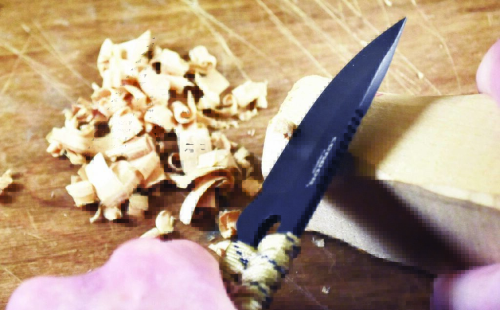 Condor Tool & Knife Carlitos Neck Knife