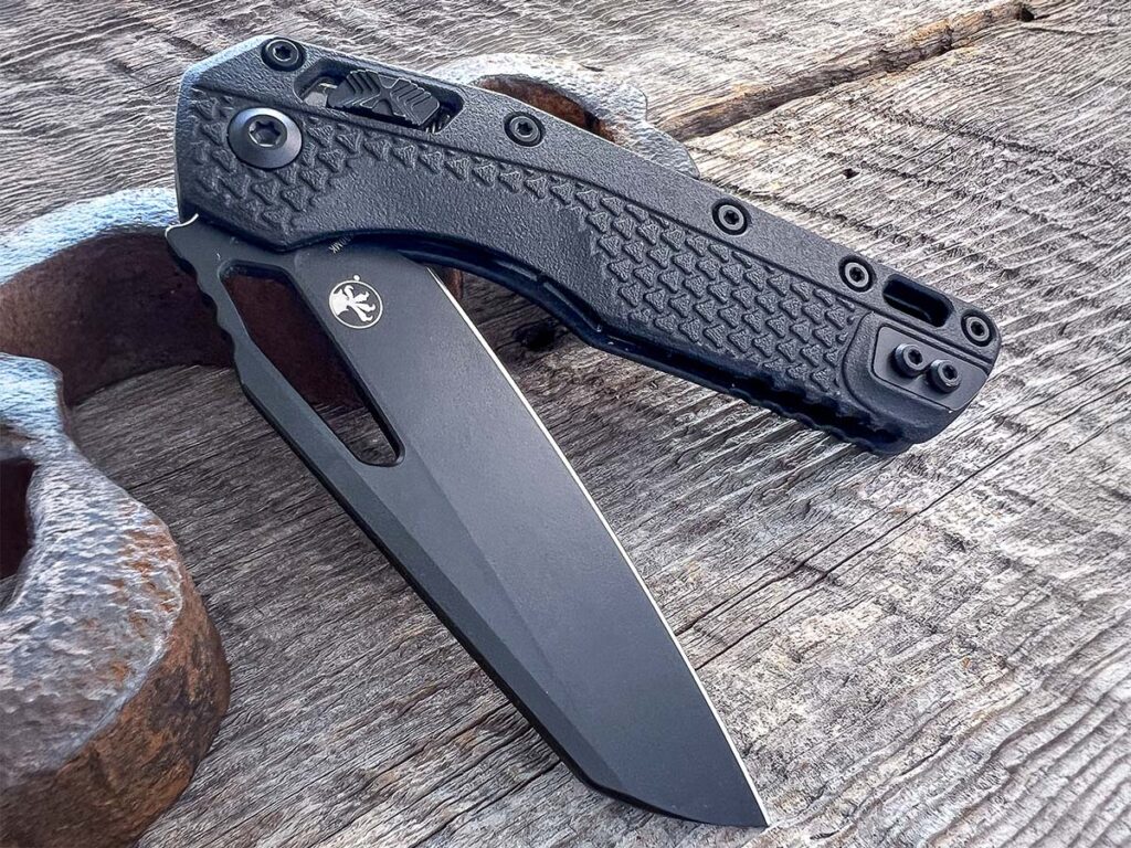 The Microtech MSI polymer’s RAM-LOK release buttons are 3D milled in an “X” pattern that provides positive thumb purchase. Microtech uses the pattern on its out-the-front autos, too.