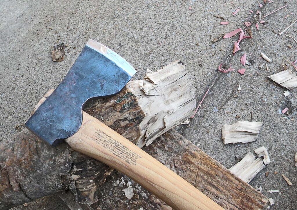 It was time to try a little chopping on some hackberry chunks—deep whacks for the Spika. It was accurate on the placement of the chops.