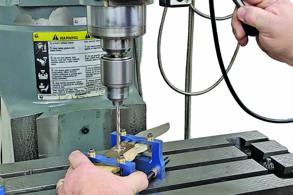 JS750 perpendicular vise with drill press