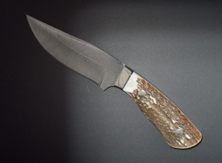 Featured Knives: Oz Knives