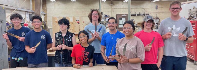 Kwajalein: American Public School Where Knifemaking Is Part Of The Curriculum