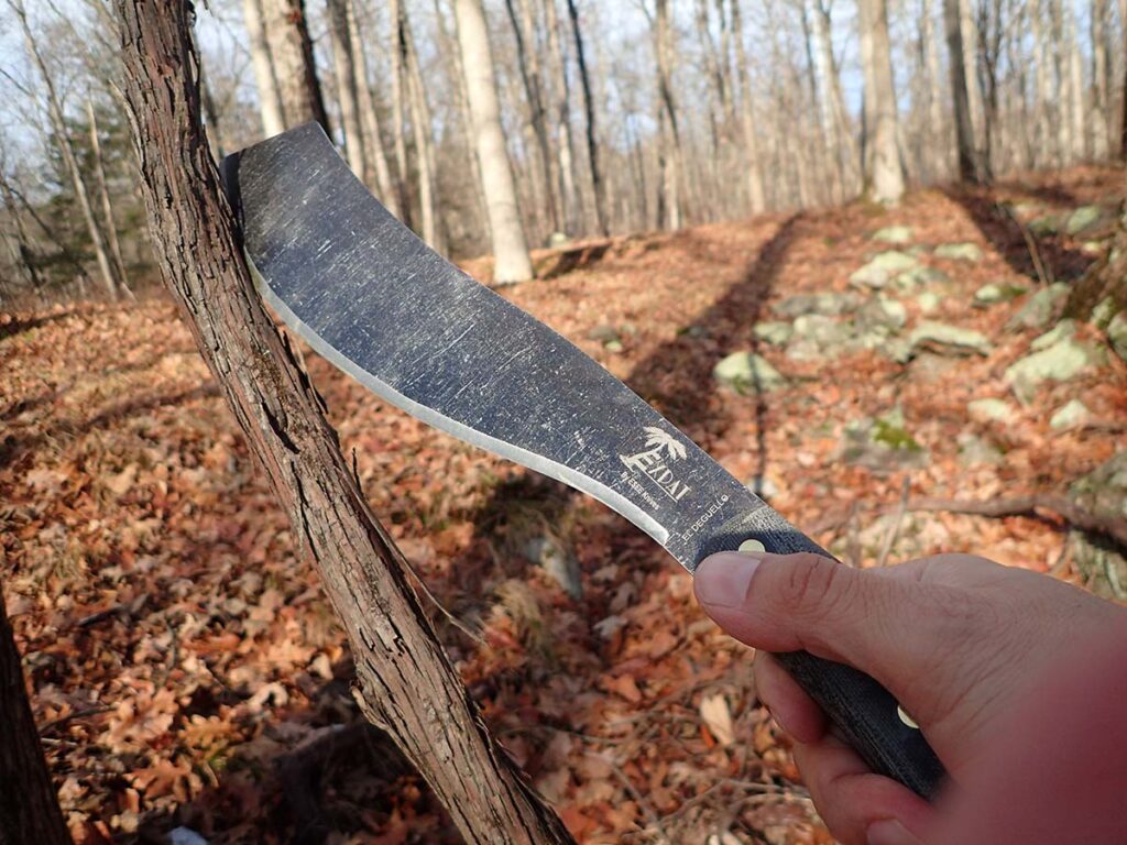 Expat El Deguello, influenced by years of travel and Randall’s Adventure & Training, features a 12.75-inch 1075 carbon steel blade.