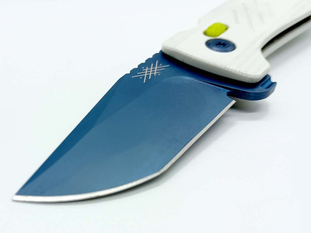 The Merino's blade is terse, but punch well above its weight in most tasks.