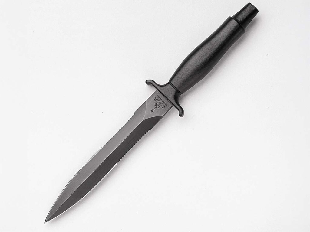 Later variants of the MK II included saw teeth, a feature added by Al Mar, who worked at Gerber at the time. This allowed the company to market it as a survival knife, not a fighting knife. Sporting goods stores and PXs were more likely to sell the latter. (Les George image)