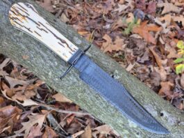 Bob Earhart’s 5-bar Turkish twist damascus fighter is an absolute head turner, with a 7.5-inch blade and mammoth ivory handle. (Bob Earhart image)