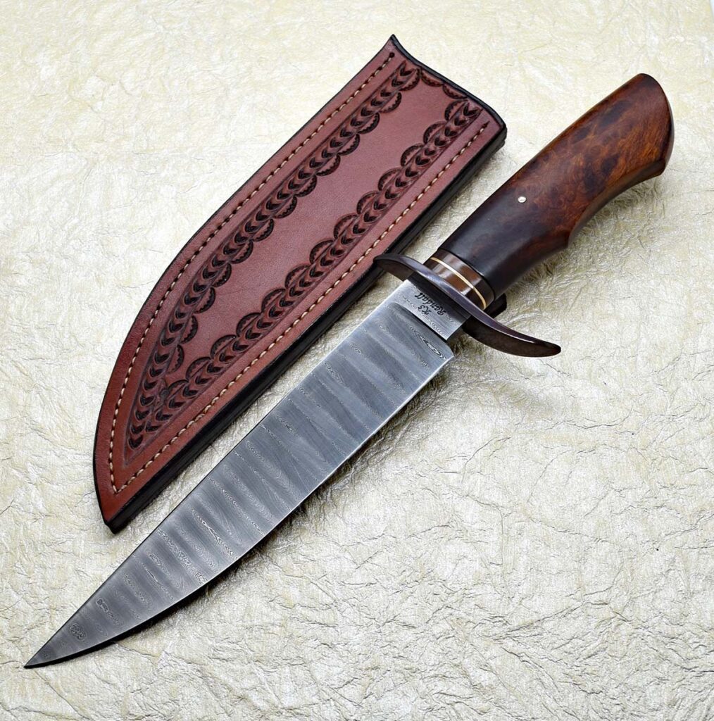 The ladder damascus on Steve Randall’s 8” bladed fighter hits the right balance between understated and complexity. (Alison Randall image)