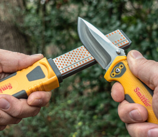 GSM Outdoors take a step deeper into the knife world with the purchase of Smith's Products.