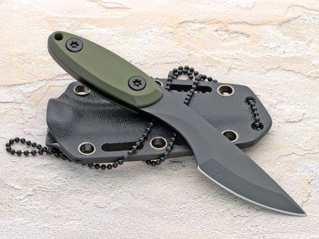 With the right sheath combination, a fixed blade can be rapidly deployed under almost any circumstance. The Street Scalpel by Rafal Kolakowski with Kydex® sheath and breakaway chain is a classic example.