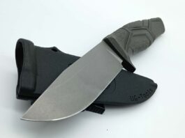 Combining cutting-edge manufacturing and plain ol’ quality knifemaking, UG Tools TiNy is a light and nimble piece of cutlery, punching well above its weight.
