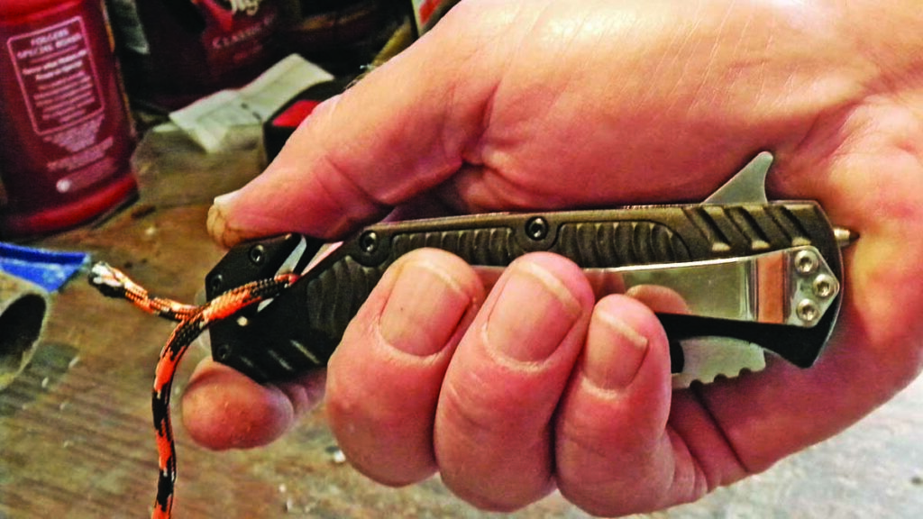 VERSA RESCUE KNIFE glass breaker
