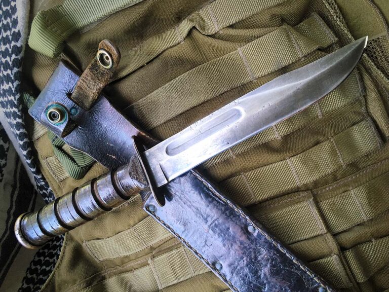 Military Knives: Historic Star-Spangled Steel