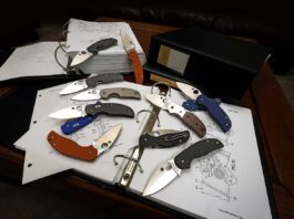 Spyderco’s Sage Series includes knives of the same basic design that highlight different lock mechanisms as homage to the history of their designers. The wheel of Sage models is arranged on binders of knife lock patents.