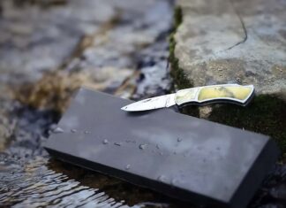 Everything You Wanted To Know About Arkansas Sharpening Stones Arkansas stones or novaculite hail from the Ouachita Mountains and are consider among the best natural knife sharpening mediums available. While synthetic sharpening materials have taken its share of the market, time-tested natural stones still hold a place in a knife sharpener’s toolbox. (Image courtesy of Chris Stillian)