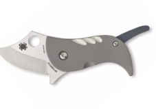 Like many small Spyderco knives, the Pochi is designed to offer large cutting power in a small package. “The dog tail rotates out to create a pinky shelf,” Joyce Laituri noted of the extension on the butt, “adding length to the handle for a better grip.”
