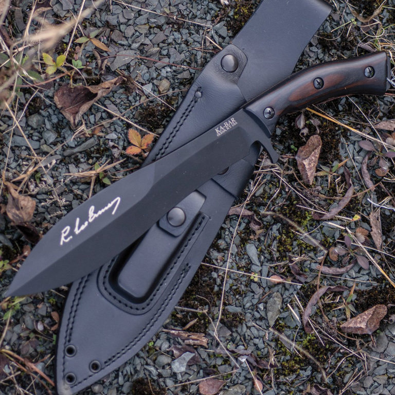 KA-BAR Gunny Knife: An Oversized Blade Commemorates a Larger-Than-Life Personality