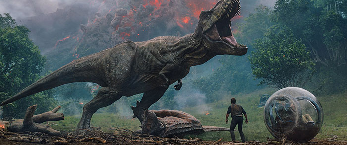 Knives Meet Dinosaurs in Jurassic World 2: Fallen Kingdom