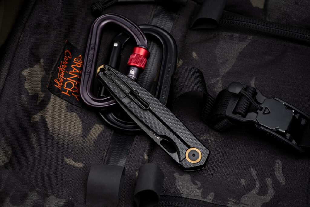 GiantMouse ACE REO—Black & Brass closed