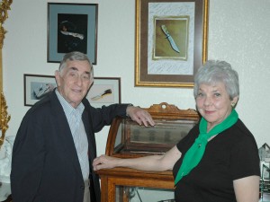 Shelley and Sarah Berman long have been champions of custom knives. (Dave Harvey photo)